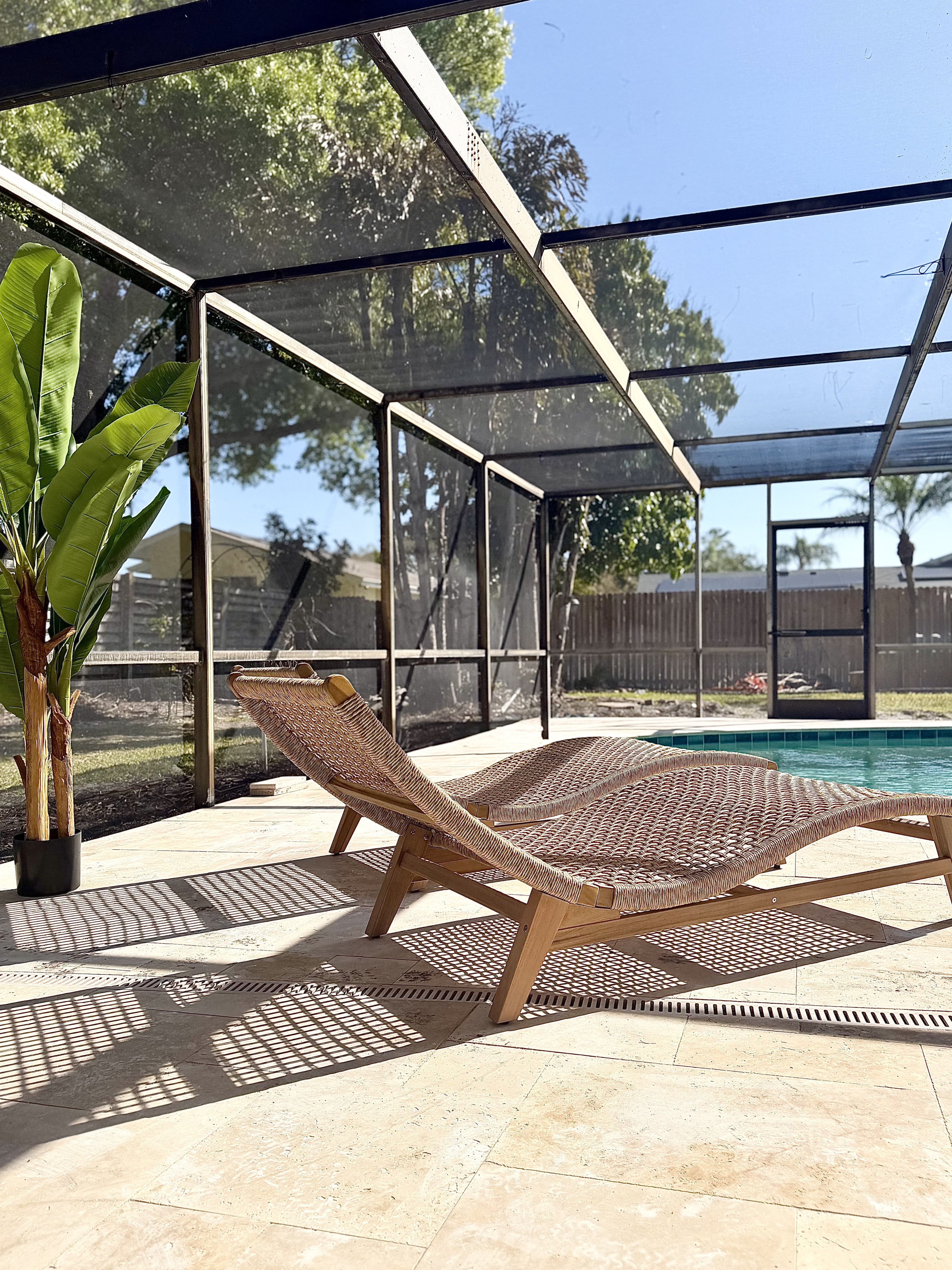 Palm & Tide poolside lounger